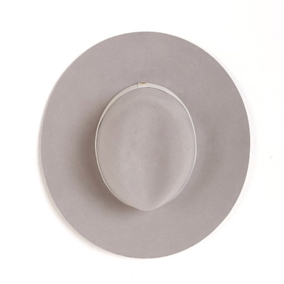 Janessa Leone Henningsen Wool Wide Brim Hat in Silver Sand Gray size Medium